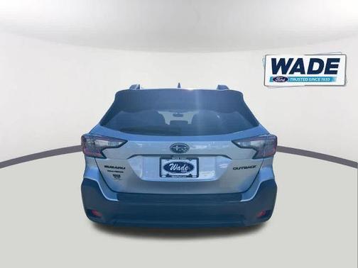 Ice Silver Metallic 2023 Subaru Outback ONYX EDITION