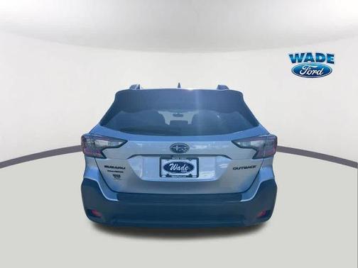 Ice Silver Metallic 2023 Subaru Outback ONYX EDITION