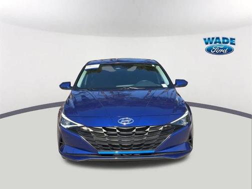 2023 Hyundai ELANTRA SE