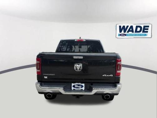 Diamond Black Crystal Pearlcoat 2020 RAM 1500 BIG HORN/LONE STAR