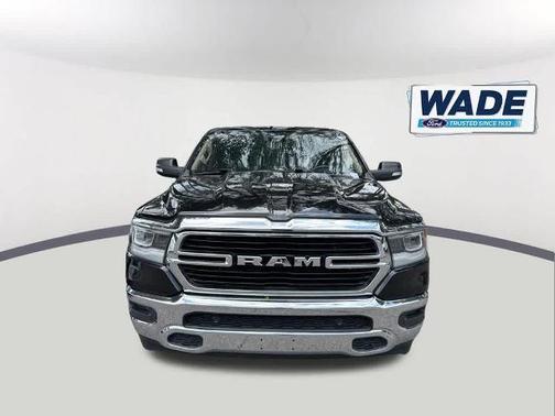Diamond Black Crystal Pearlcoat 2020 RAM 1500 BIG HORN/LONE STAR