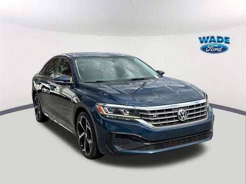 2020 Volkswagen Passat 2.0T R-LINE
