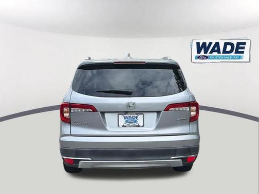 Lunar Silver Metallic 2021 Honda Pilot TOURING 7-PASSENGER