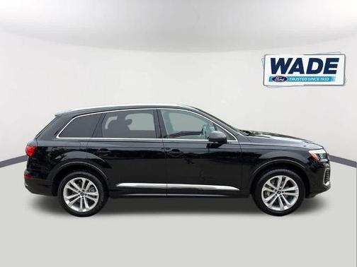 Mythos Black Metallic 2025 Audi Q7 55 QUATTRO PREMIUM