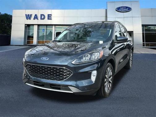 2022 Ford Escape TITANIUM