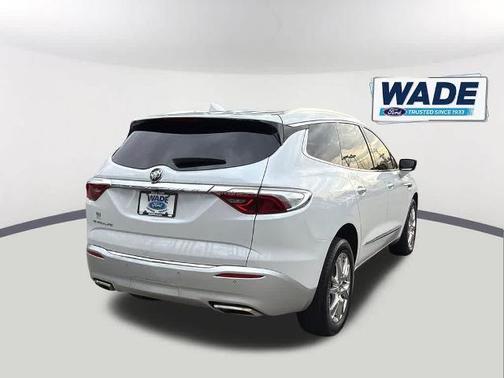 White Frost Tricoat 2023 Buick Enclave ESSENCE