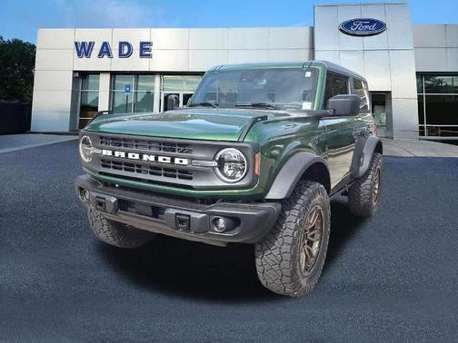 ERUPTION GREEN METALLIC 2024 Ford Bronco BLACK DIAMOND