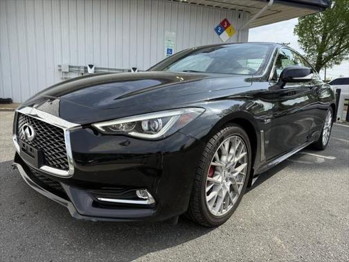 2017 INFINITI Q60 3.0t Red Sport 400