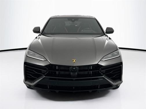 2025 Lamborghini Urus SE