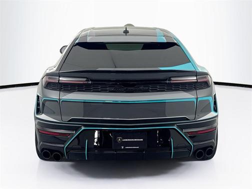 2025 Lamborghini Urus SE