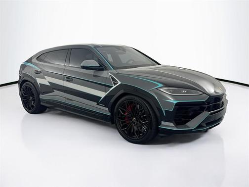 2025 Lamborghini Urus SE