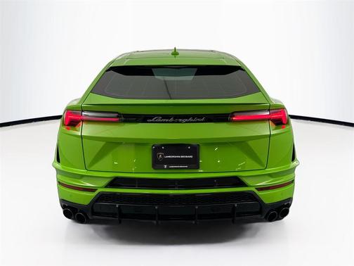 2024 Lamborghini Urus S