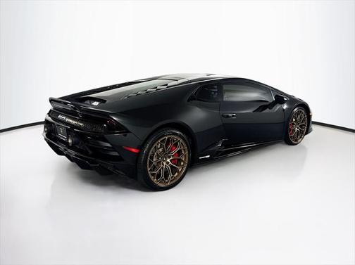 2021 Lamborghini Huracan EVO Coupe