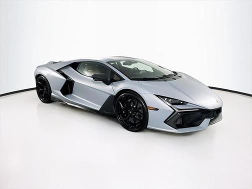 2024 Lamborghini Revuelto Base