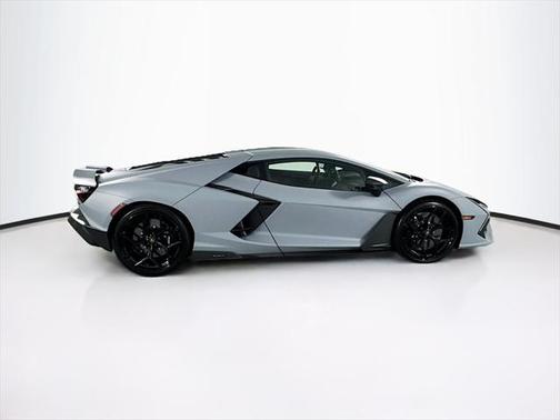 2024 Lamborghini Revuelto Base