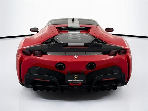 2022 Ferrari SF90 Stradale Base