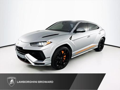 2023 Lamborghini Urus S