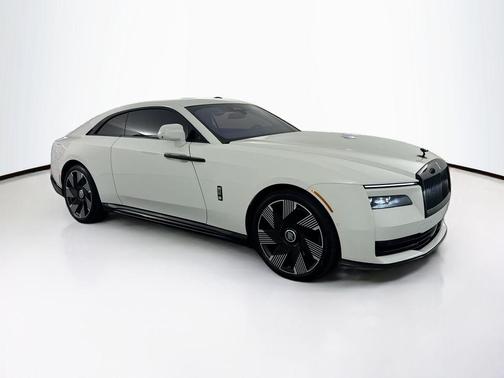 Arctic White 2025 Rolls-Royce Spectre