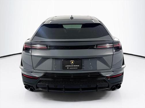 2024 Lamborghini Urus S