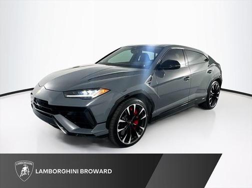 2024 Lamborghini Urus S