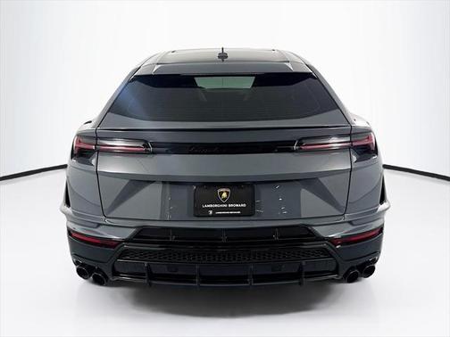 2024 Lamborghini Urus S