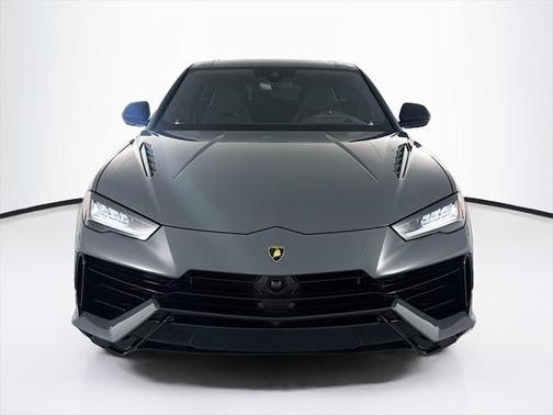 2024 Lamborghini Urus S