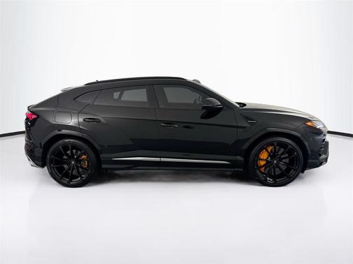 2020 Lamborghini Urus AWD