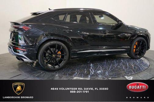 2020 Lamborghini Urus AWD
