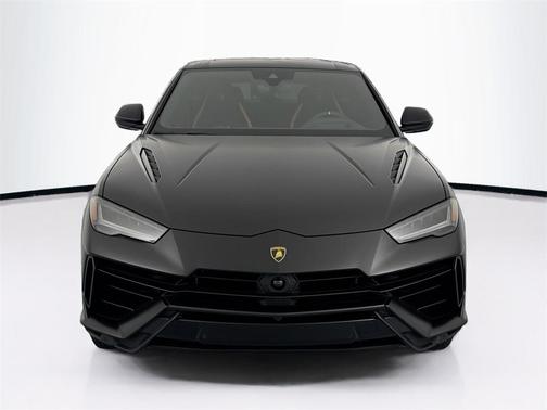 2024 Lamborghini Urus S