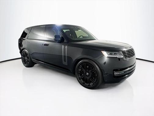 2025 Land Rover Range Rover P530 SE 7 Seat