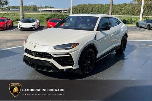 2022 Lamborghini Urus Graphite Capsule