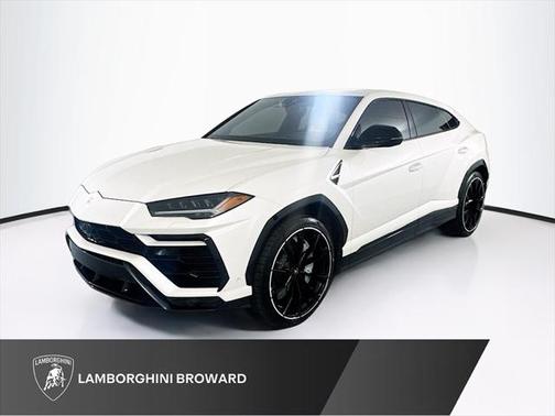 2022 Lamborghini Urus Graphite Capsule