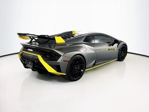 2023 Lamborghini Huracan STO Coupe