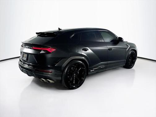 2024 Lamborghini Urus Performante
