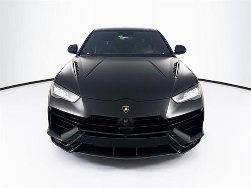2024 Lamborghini Urus Performante