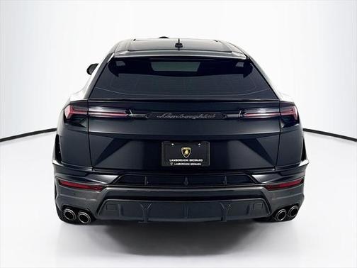 2024 Lamborghini Urus Performante