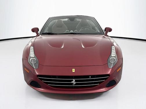 2016 Ferrari California T