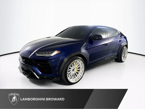 2022 Lamborghini Urus Graphite Capsule