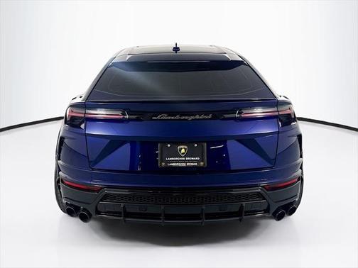 2022 Lamborghini Urus Graphite Capsule