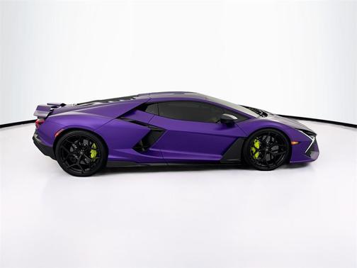 2024 Lamborghini Revuelto Base