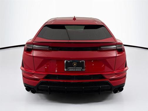 2024 Lamborghini Urus S