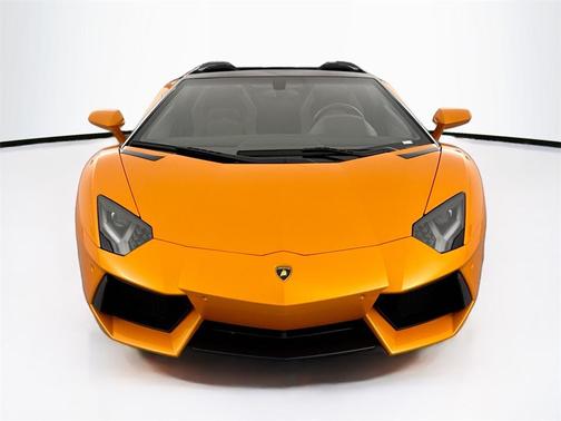 2016 Lamborghini Aventador LP700-4