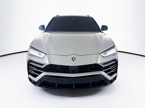 2019 Lamborghini Urus Base