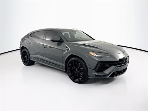 2024 Lamborghini Urus S