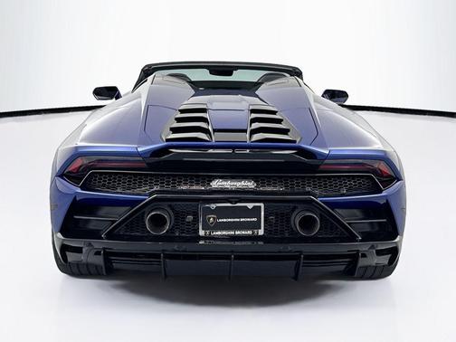 2020 Lamborghini Huracan EVO Base