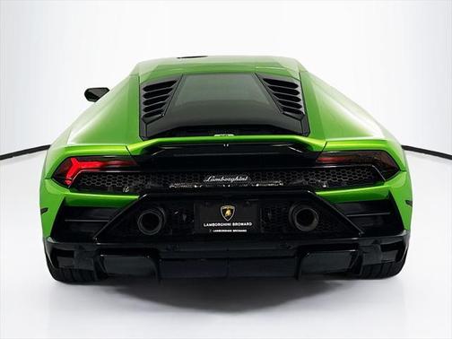 2023 Lamborghini Huracan EVO Coupe RWD