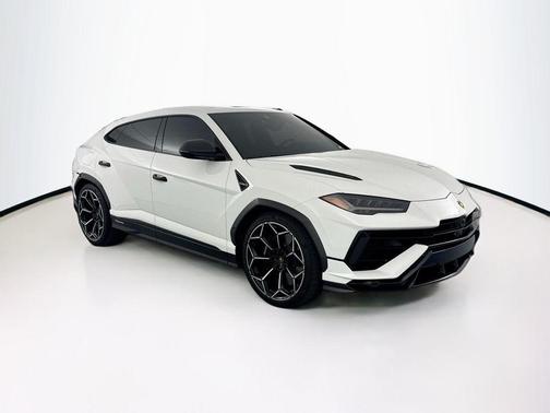 Bianco Icarus Metallic 2024 Lamborghini Urus Performante