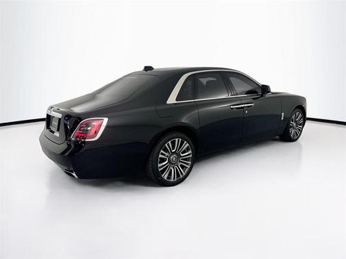 2022 Rolls-Royce Ghost 