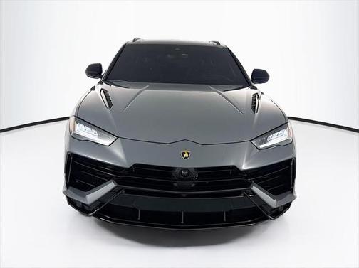 2024 Lamborghini Urus S