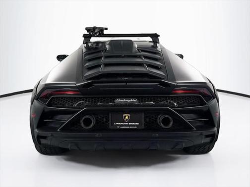2024 Lamborghini Huracan Sterrato Base